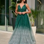 Φόρεμα maxi με τρισδιάστατο γκλίτερ degrade κυπαρισσί