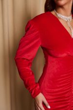 Φόρεμα midi βελούδο με σούρες και σχέδιο κρουαζέ κόκκινο