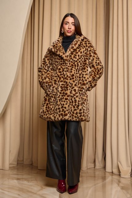 Γούνα με πέτο γιακά και τσέπες animal print