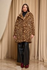 Γούνα με πέτο γιακά και τσέπες animal print - Image 3