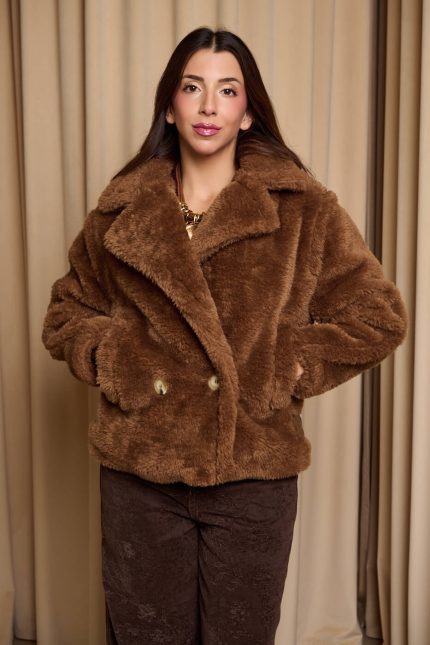 Γούνα με τσέπες και διακοσμητικά ζωνάρια καφέ