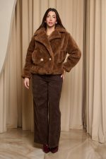 Γούνα με τσέπες και διακοσμητικά ζωνάρια καφέ - Image 2