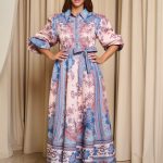 Φόρεμα midi λαχούρ με γιακά μπεζ