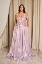 Φόρεμα maxi lurex με κεντημένα floral σχέδια ροζ