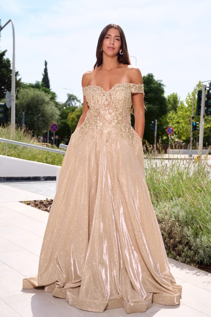 Φόρεμα maxi lurex με κεντημένα floral σχέδια χρυσό