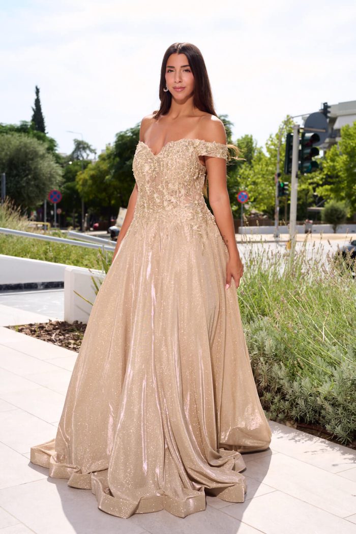 Φόρεμα maxi lurex με κεντημένα floral σχέδια χρυσό