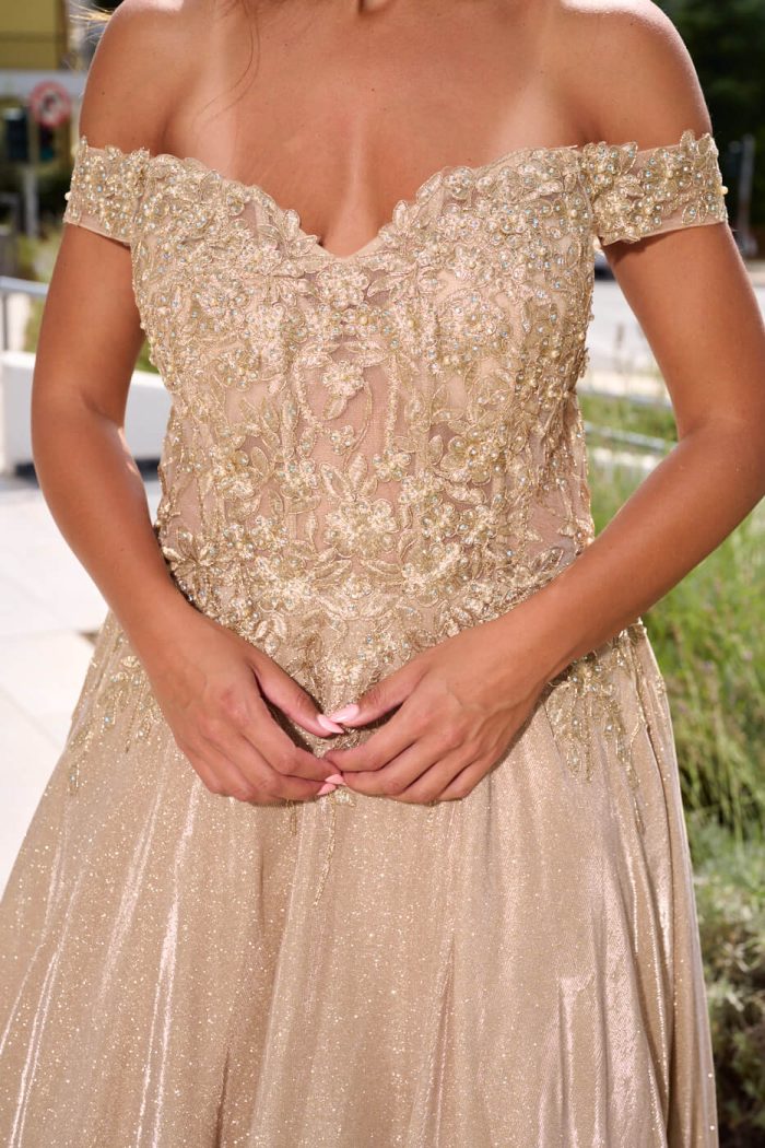 Φόρεμα maxi lurex με κεντημένα floral σχέδια χρυσό