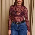 Κορμάκι see through με σχέδιο από τριαντάφυλλα μωβ