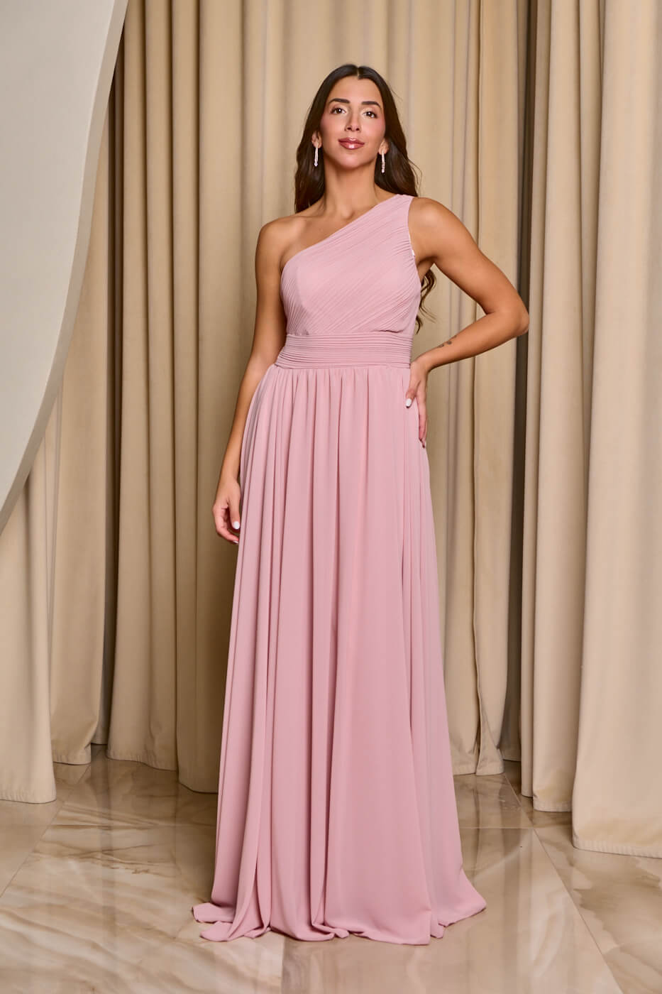 Φόρεμα maxi one shoulder με πλισέ σχέδιο στο μπούστο baby pink