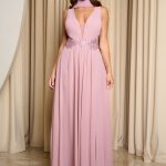 Φόρεμα maxi με κεντημένες λεπτομέρειες και φουλάρι ροζ