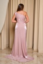 Φόρεμα maxi one shoulder πλισέ με ουρά baby pink