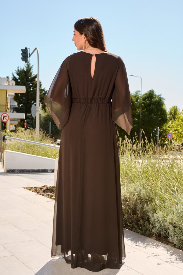 Φόρεμα maxi με βαθύ V ντεκολτέ και διαφάνεια καφέ