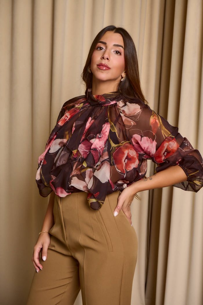 Μπλούζα see through με φιόγκο και floral print μαύρο