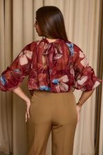 Μπλούζα see through με φιόγκο και floral print μπορντό