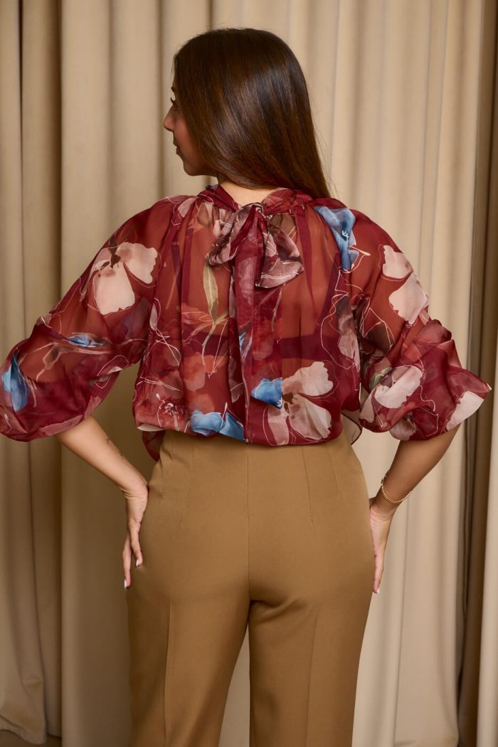 Μπλούζα see through με φιόγκο και floral print μπορντό
