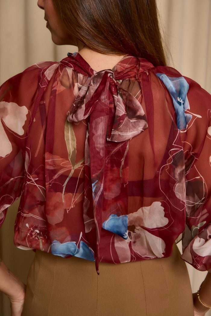 Μπλούζα see through με φιόγκο και floral print μπορντό