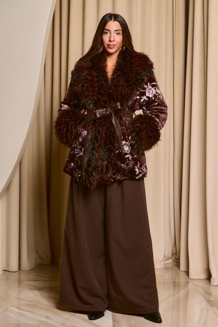 Παλτό καφέ με floral σχέδια από παγιέτες και γούνα