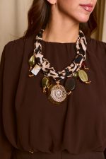 Κολιέ μαντήλι με animal print και πολλαπλά κρεμαστά χρυσό