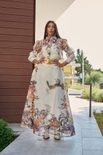 Σετ πουκάμισο - φούστα με floral print και κουμπιά πέρλες μπεζ - Image 2