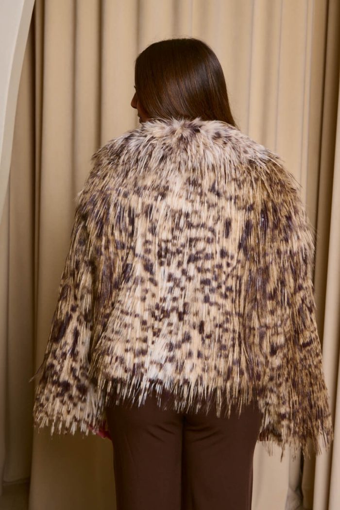 Γούνα κοντή με animal print