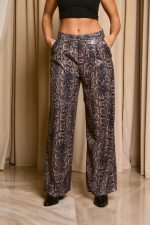Σετ σακάκι - παντελόνι με παγιέτες snake print