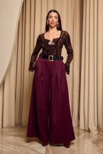 Παντελόνι με πιέτες μπροστά και ζώνη βουργουνδί - Image 2