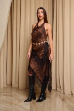 Σετ μπλούζα - φούστα animal print με μαύρη δαντέλα - Image 3