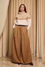 Πουλόβερ πλεκτό με σχέδιο και στρας μπεζ - εκρού - Image 2