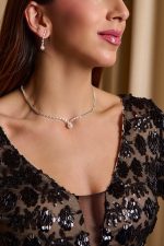 Σετ κολιέ - σκουλαρίκια με πέρλα και στρας ασημί - Image 2