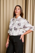 Πουκάμισο με floral print και κουμπιά κόσμημα εκρού