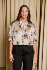 Πουκάμισο με floral print και κουμπιά κόσμημα μπεζ