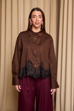 Πουκάμισο με σχέδιο δαντέλα στο κάτω μέρος σκούρο καφέ - Image 3