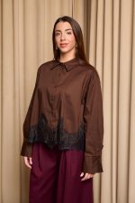 Πουκάμισο με σχέδιο δαντέλα στο κάτω μέρος σκούρο καφέ - Image 4