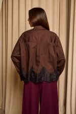 Πουκάμισο με σχέδιο δαντέλα στο κάτω μέρος σκούρο καφέ - Image 6