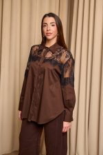 Πουκάμισο με σχέδιο δαντέλα στο πάνω μέρος σκούρο καφέ - Image 4