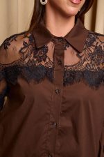 Πουκάμισο με σχέδιο δαντέλα στο πάνω μέρος σκούρο καφέ - Image 7