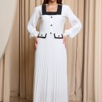 Φόρεμα maxi τύπου Chanel με πιέτες άσπρο