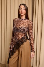 Μπλούζα see-through animal print με μαύρη δαντέλα - Image 3