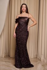 Φόρεμα maxi με παγιέτες και ντραπέ σατεν σχέδιο καφέ