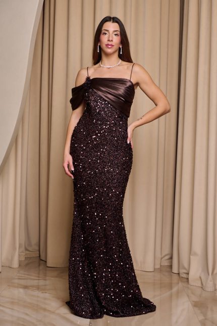 Φόρεμα maxi με παγιέτες και ντραπέ σατεν σχέδιο καφέ