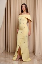 Φόρεμα maxi off shoulder με διακοσμητικές πέτρες κίτρινο - Image 4