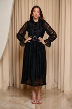 Φόρεμα midi με δαντέλα και χάντρες μαύρο