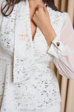 Κοστούμι με χρυσό print λευκό - Image 7