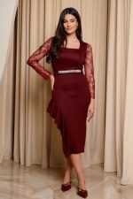 Φόρεμα midi με λεπτομέρεια δαντέλα βουργουνδί