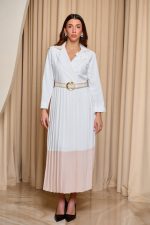 Φόρεμα maxi πλισέ με σομόν λεπτομέρειες λευκό - Image 3