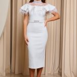 Φόρεμα midi με δαντέλα και πούπουλα άσπρο