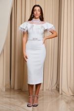 Φόρεμα midi με δαντέλα και πούπουλα άσπρο