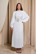 Φόρεμα midi πλισέ με δαντέλα και ζώνη άσπρο - Image 2