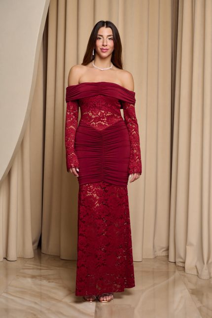 Φόρεμα maxi off shoulder με δαντέλα βουργουνδί