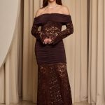 Φόρεμα maxi off shoulder με δαντέλα καφέ